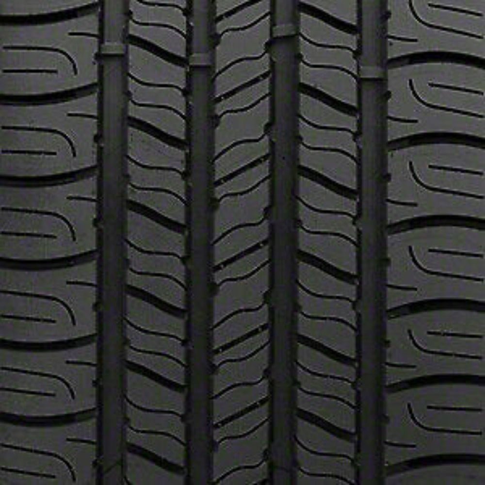 1 New Goodyear Assurance All-season - 215/65r15